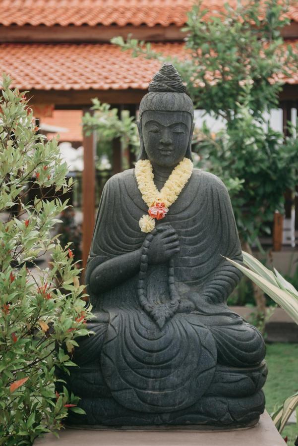 Japa Guesthouse Canggu Екстериор снимка
