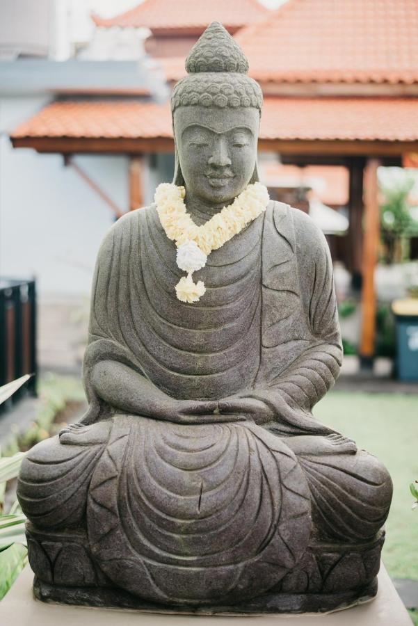 Japa Guesthouse Canggu Екстериор снимка